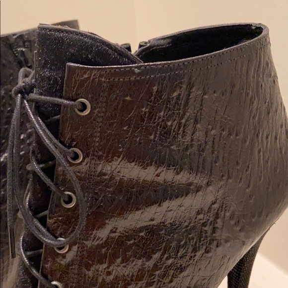 Stuart Weitzman Booties Size 10.5 - Picture 6 of 16